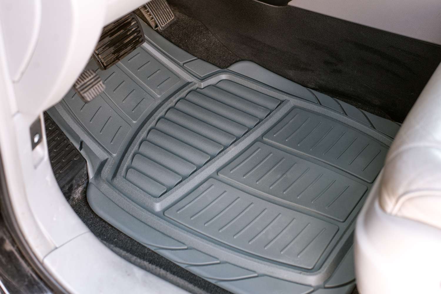 How to Refresh Your Car's Carpet Floor Mats Ultimate Cleaning Guide